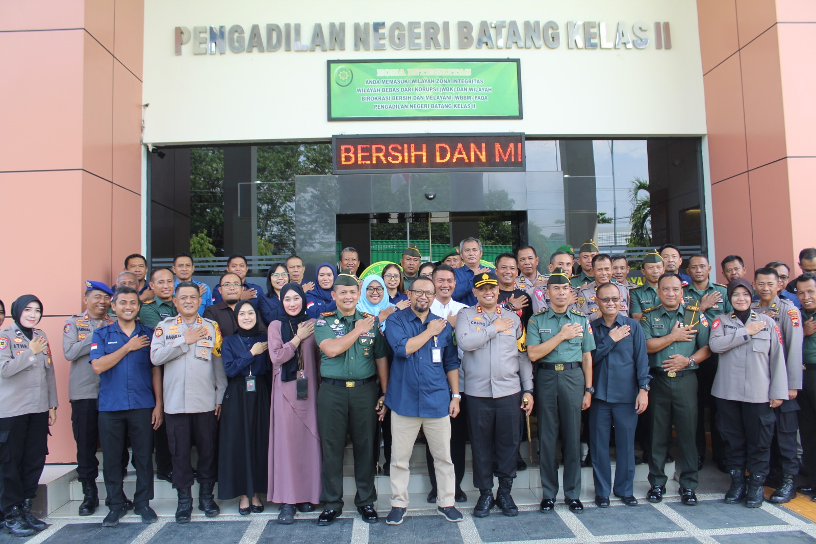 Jaga Sinergitas, TNI/Polri Gelar Halal Bi Halal